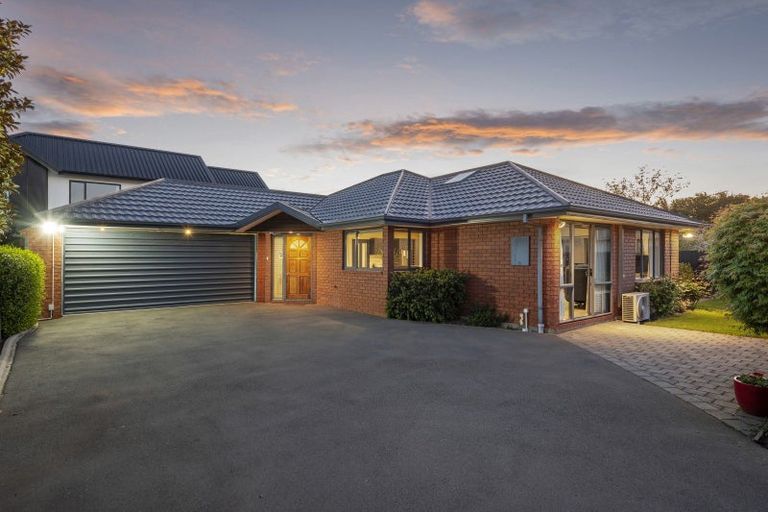 Photo of property in 46 Oxley Avenue, St Albans, Christchurch, 8014