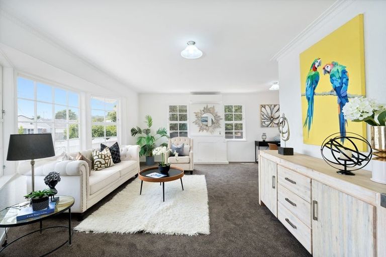 Photo of property in 402 West Coast Road, Glen Eden, Auckland, 0602