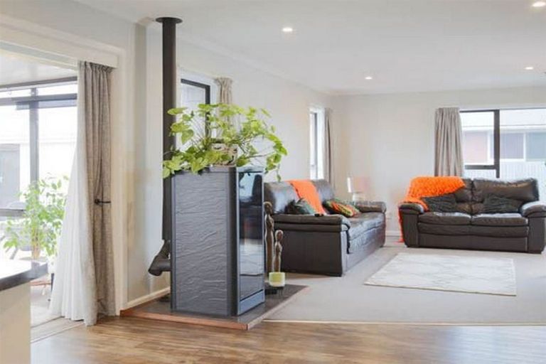 Photo of property in 4 Endeavour Place, Lyttelton, 8082