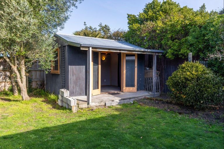 Photo of property in 10 Malta Crescent, South New Brighton, Christchurch, 8062