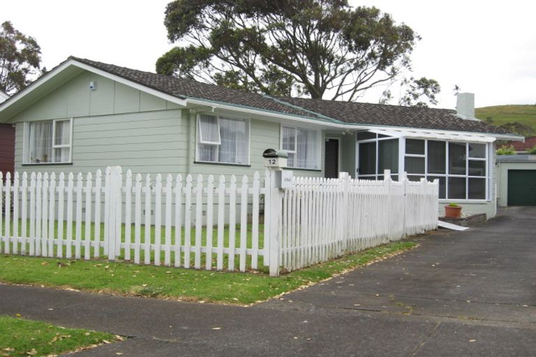 Photo of property in 12 Dalry Place, Mangere Bridge, Auckland, 2022