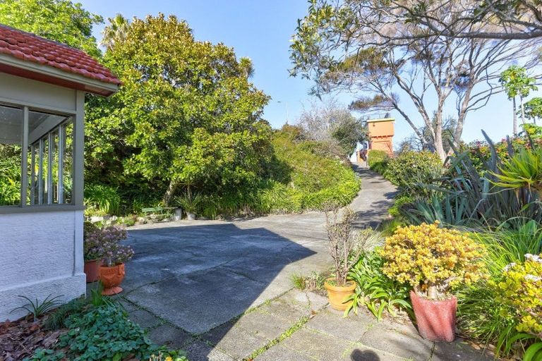 Photo of property in 11 Hipango Terrace, Durie Hill, Whanganui, 4500