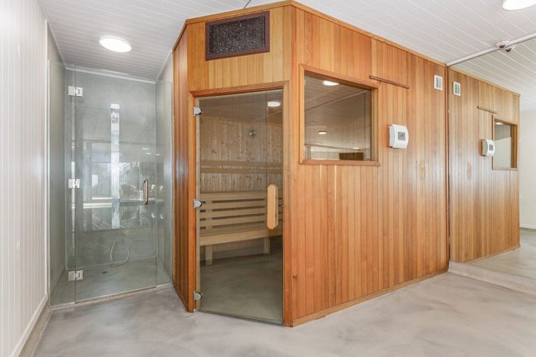 Photo of property in 66 Onslow Road, Khandallah, Wellington, 6035