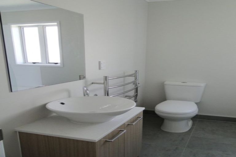 Photo of property in 92 Arrowsmith Drive, Flat Bush, Auckland, 2019