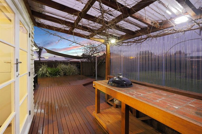 Photo of property in 18 Glenroy Street, Woolston, Christchurch, 8062