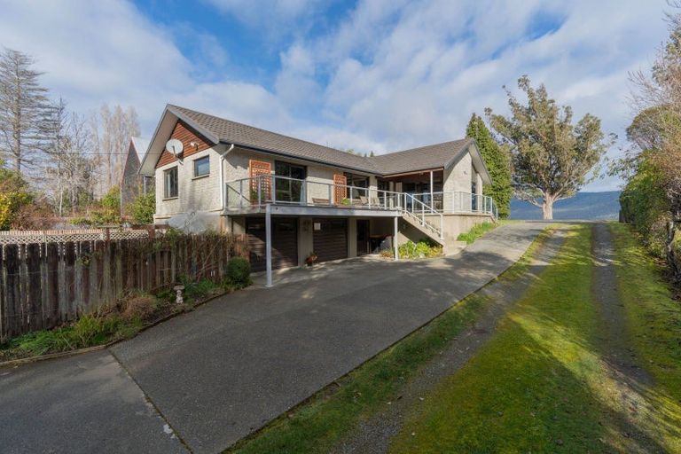 Photo of property in 120 Te Anau Terrace, Te Anau, 9600