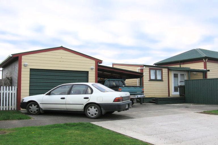 Photo of property in 14 Leeds Street, Milson, Palmerston North, 4414