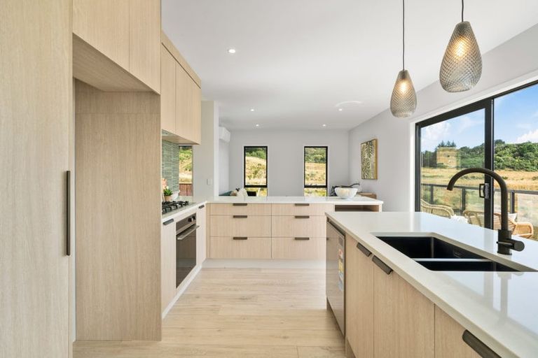 Photo of property in 38 Hokioi Drive, Kenepuru, Porirua, 5022