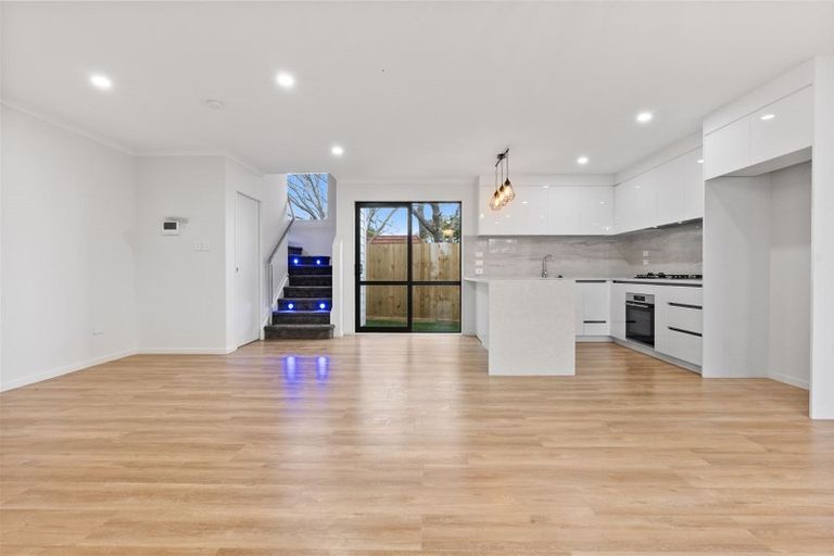 Photo of property in 4d Udys Road, Pakuranga, Auckland, 2010