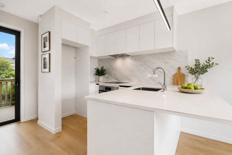 Photo of property in 8/11 Stottholm Road, Titirangi, Auckland, 0604
