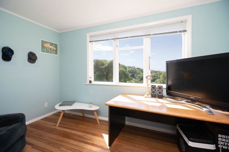 Photo of property in 110 Tireti Road, Titahi Bay, Porirua, 5022