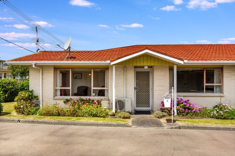 Photo of property in 8/790 High Street, Boulcott, Lower Hutt, 5011