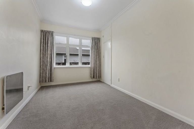Photo of property in 32 Karina Terrace, Roslyn, Palmerston North, 4414