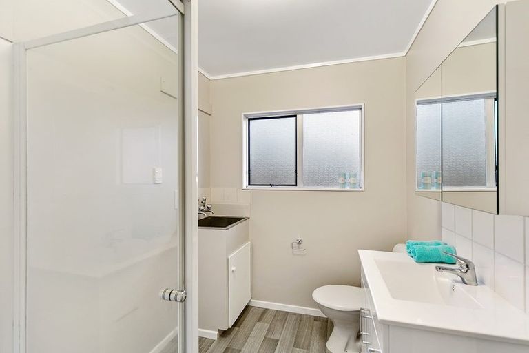 Photo of property in 4/101 Seymour Road, Sunnyvale, Auckland, 0612