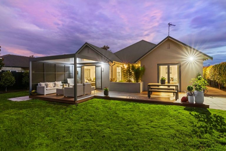 Photo of property in 9 Birkdale Drive, Shirley, Christchurch, 8061