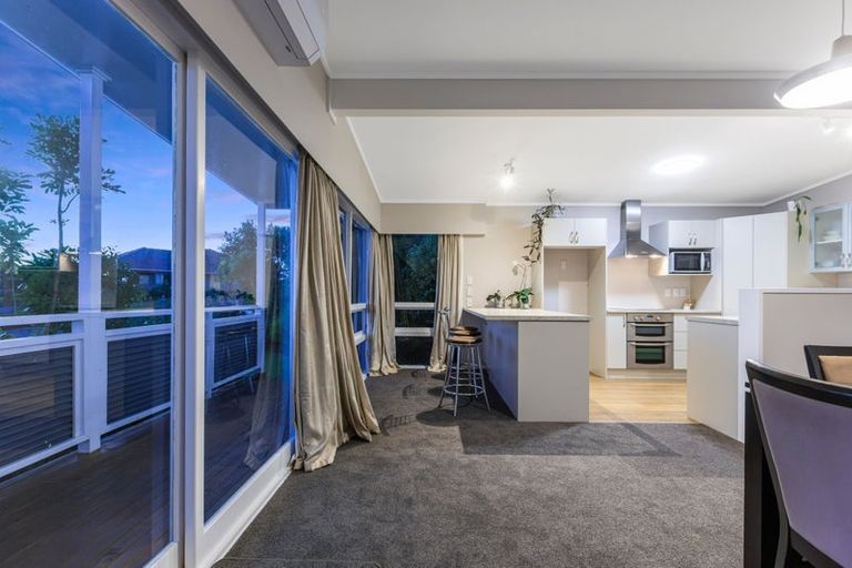 Photo of property in 9 Annan Grove, Papakowhai, Porirua, 5024