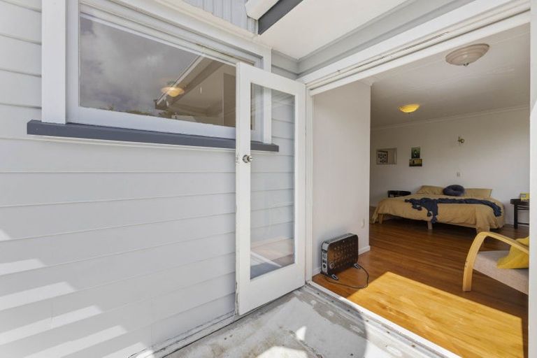 Photo of property in 26b Howard Street, Macandrew Bay, Dunedin, 9014