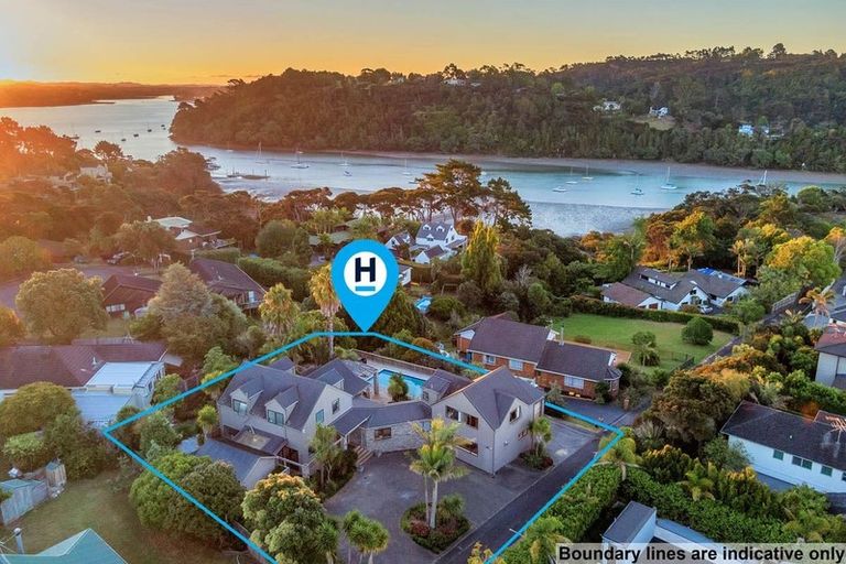 Photo of property in 23 Waipuia Place, Greenhithe, Auckland, 0632