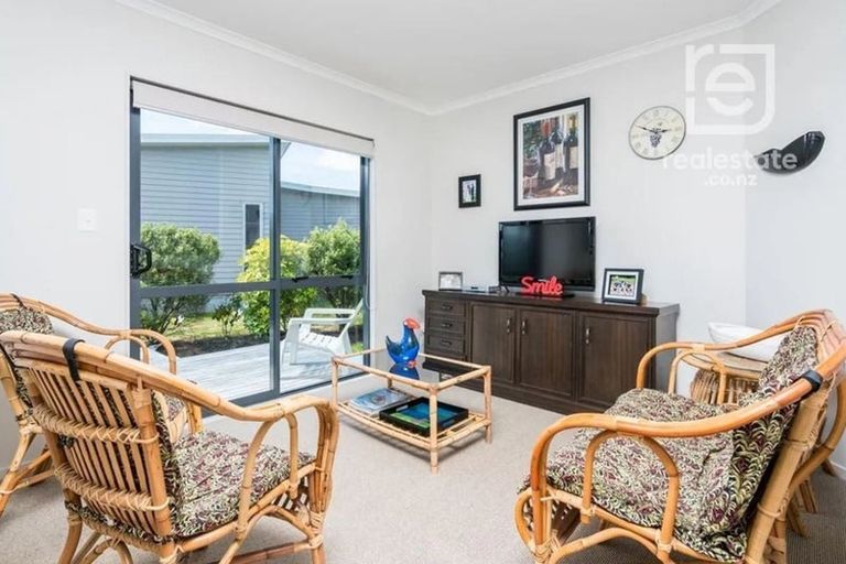 Photo of property in 17 Anchorage Road, Mangawhai Heads, Mangawhai, 0505