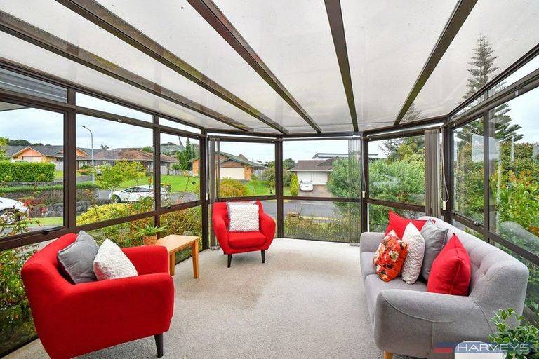 Photo of property in 4 Peretao Rise, The Gardens, Auckland, 2105