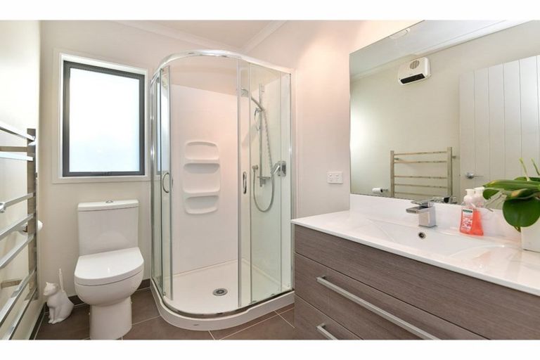 Photo of property in 2 Forest Glen, Orewa, 0931