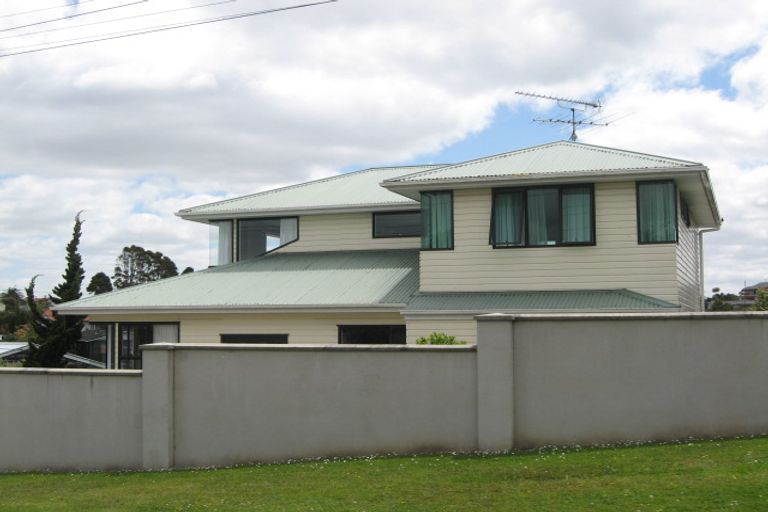 Photo of property in 8 Tiri Road, Manly, Whangaparaoa, 0930