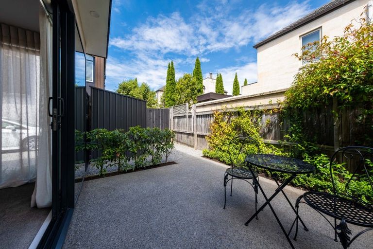 Photo of property in 2/126 Rugby Street, Merivale, Christchurch, 8014