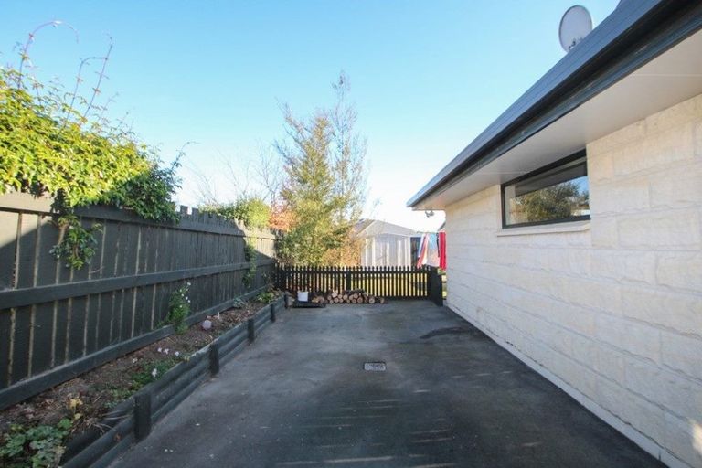 Photo of property in 17 Essex Street, Weston, Oamaru, 9401