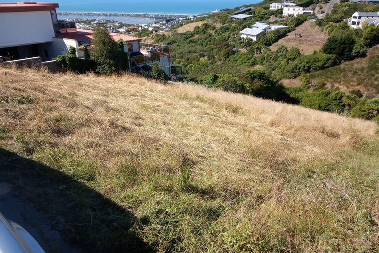 Photo of property in 8 Craigieburn Lane, Mount Pleasant, Christchurch, 8081