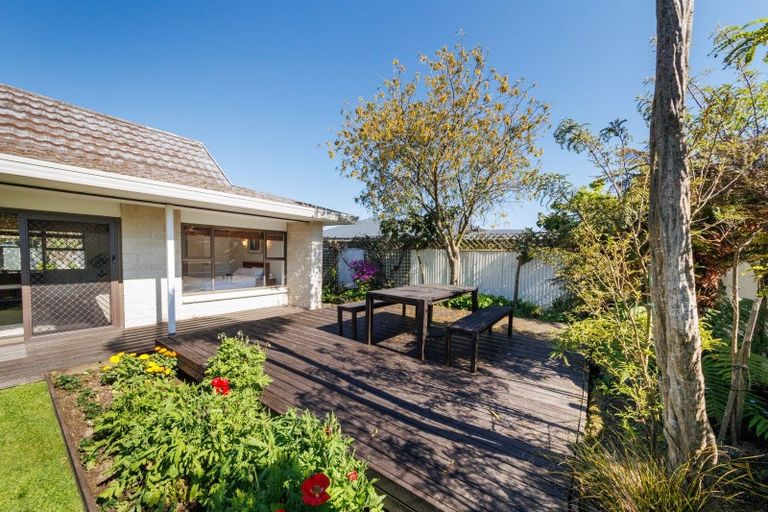Photo of property in 27 Aintree Crescent, Awapuni, Palmerston North, 4412