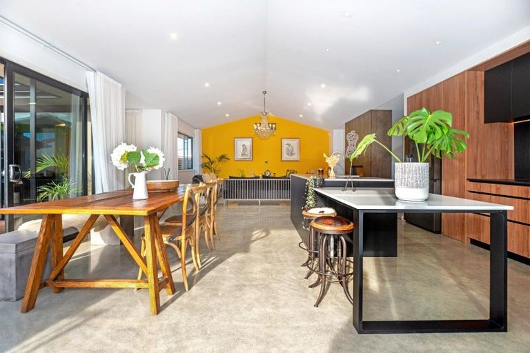 Photo of property in 137 Potae Avenue, Riverdale, Gisborne, 4010