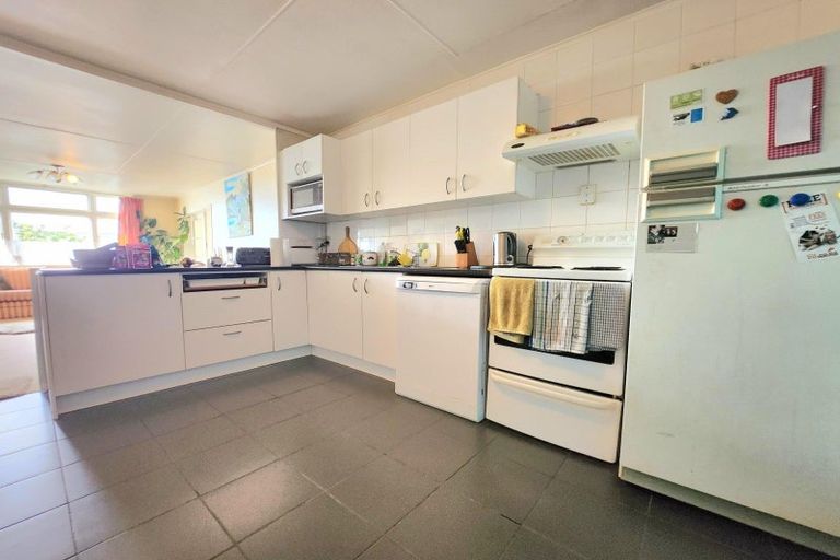 Photo of property in 72 Perth Street, South Hill, Oamaru, 9400