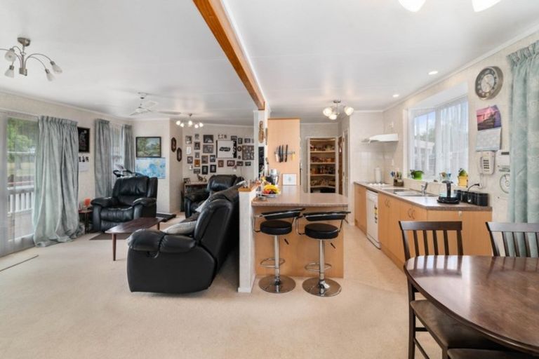 Photo of property in 13 Sapphire Place, Pukehangi, Rotorua, 3015