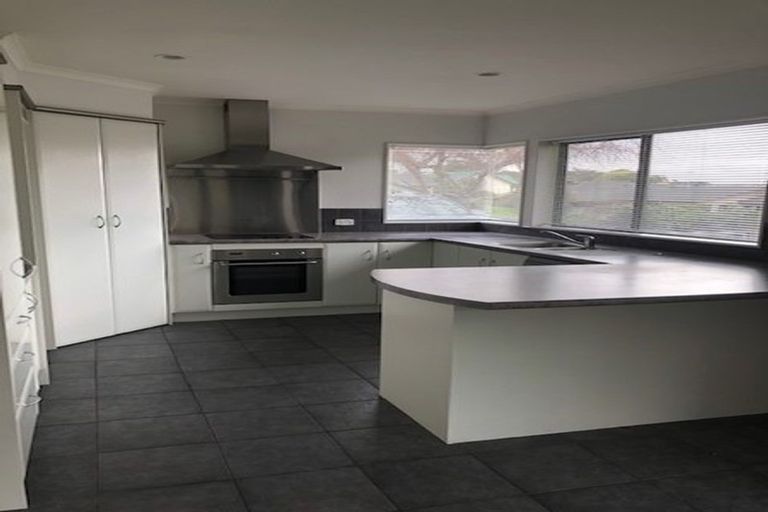 Photo of property in 35 Amberley Crescent, Bethlehem, Tauranga, 3110