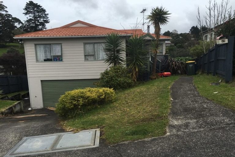 Photo of property in 15 Loughanure Place, Massey, Auckland, 0614