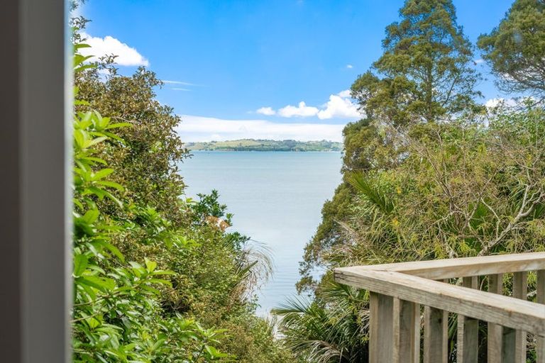 Photo of property in 62 Clinton Road, Tawharanui Peninsula, Matakana, 0986