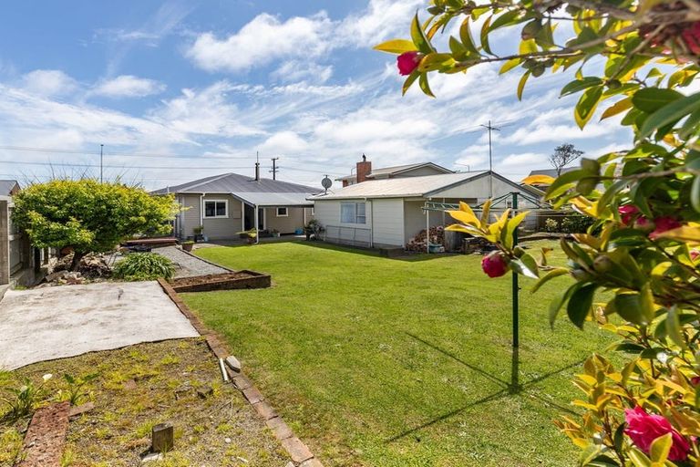 Photo of property in 187 Main South Road, Karoro, Greymouth, 7805