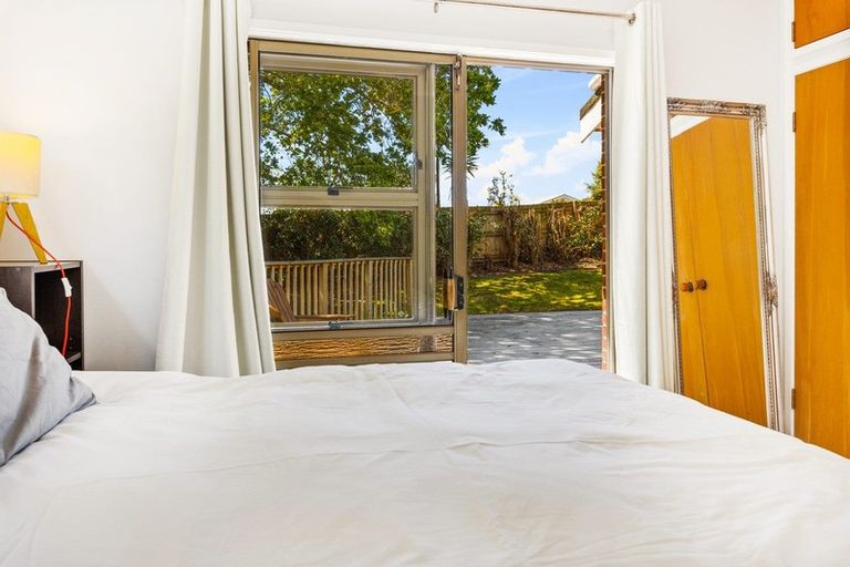 Photo of property in 8 Penton Road, Stanmore Bay, Whangaparaoa, 0932