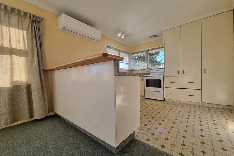 Photo of property in 12 Clouston Street, Saint Martins, Christchurch, 8022