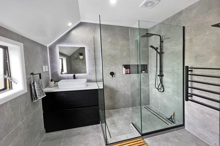 Photo of property in 26 Brian Crescent, Stanmore Bay, Whangaparaoa, 0932