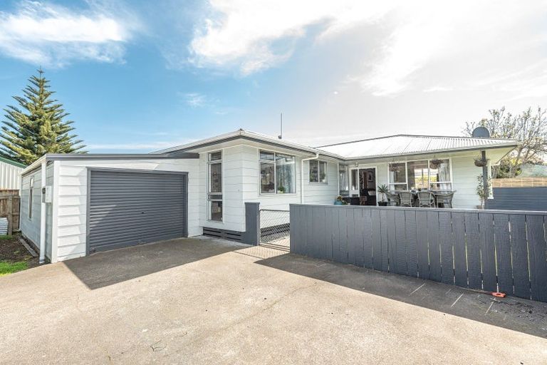 Photo of property in 12a Sydney Place, Whanganui, 4500