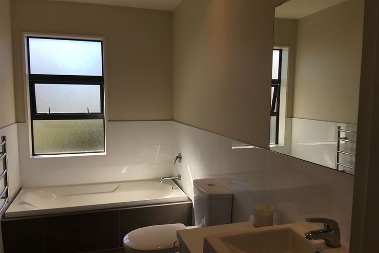 Photo of property in 17b Burdale Street, Riccarton, Christchurch, 8011