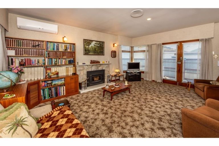 Photo of property in 13 Cradock Street, South New Brighton, Christchurch, 8062