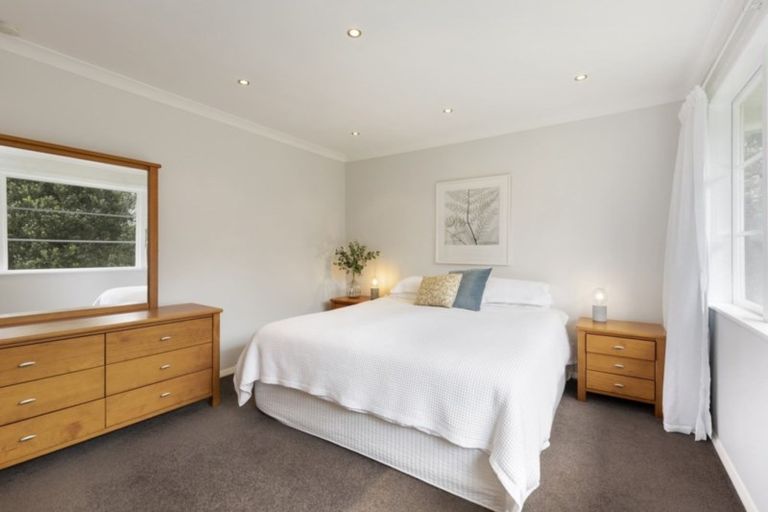 Photo of property in 46 Poto Road, Normandale, Lower Hutt, 5010