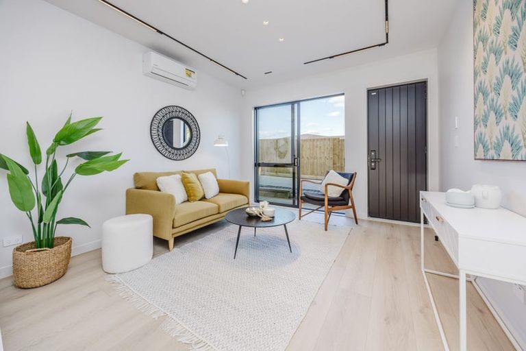 Photo of property in 3/59 Howe Street, Howick, Auckland, 2014