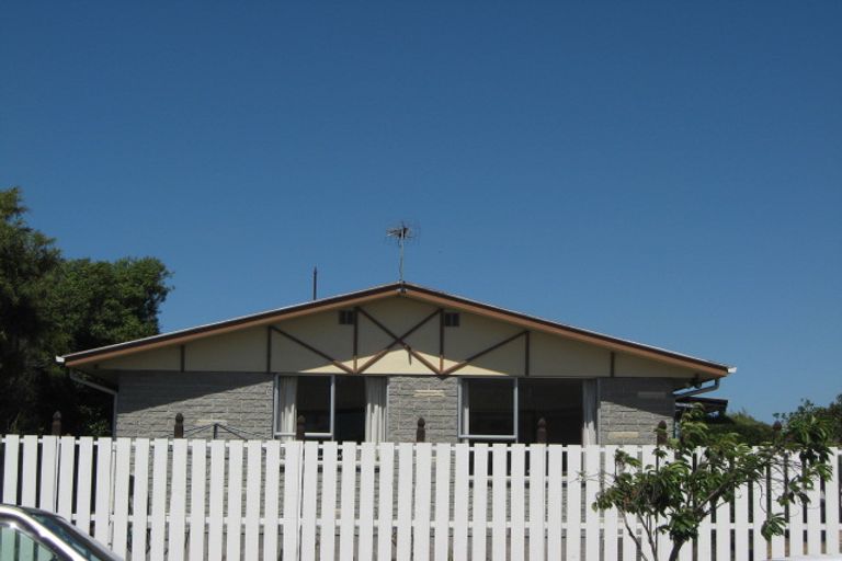 Photo of property in 2/44a Te Rama Place, Wainoni, Christchurch, 8061
