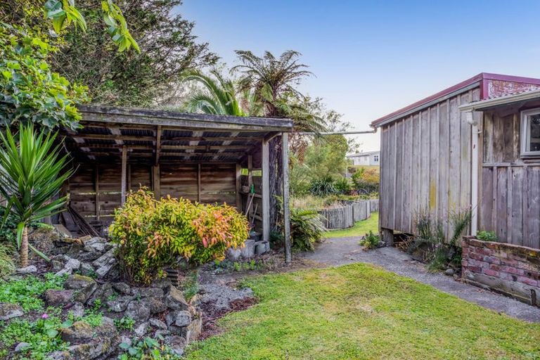 Photo of property in 65 Wallscourt Place, Normanby, Hawera, 4614