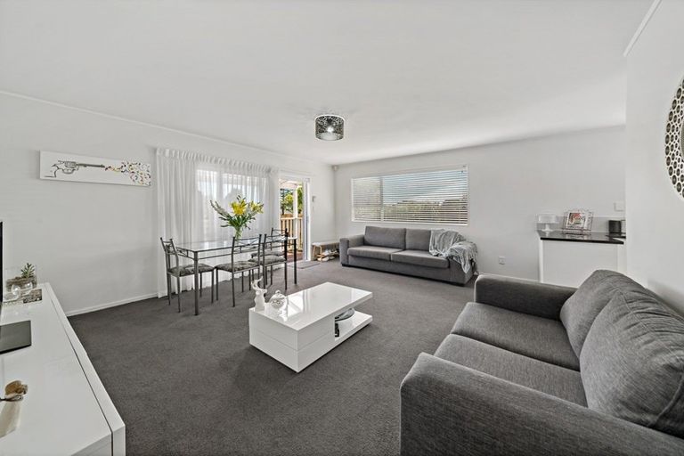 Photo of property in 1/539 Pakuranga Road, Howick, Auckland, 2010