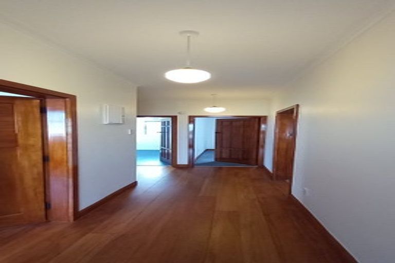Photo of property in 10 Weymouth Street, New Plymouth, 4310