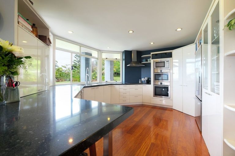 Photo of property in 247 Clevedon Kawakawa Road, Clevedon, 2585